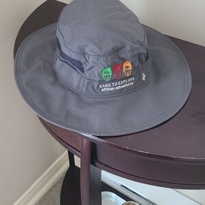 Columbia Men's Wide Brim Sun Hat - Dark Gray with Multicolor Embroidery